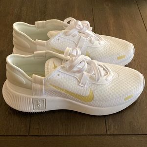 NEW Nike Size 8.5 Women’s Reposto shoe.